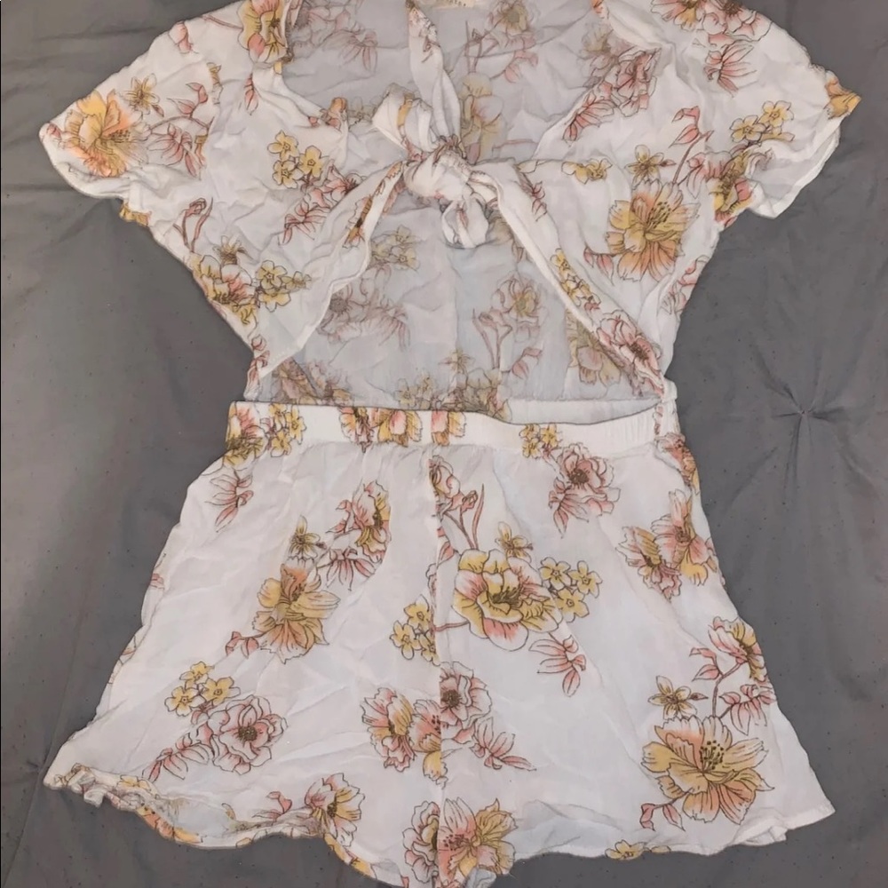 La hearts floral tie romper